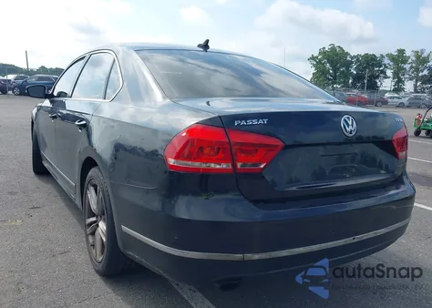 2014 Volkswagen Passat 1.8T Sel Premium from USA, damaged, VIN 1VWCT7A33EC010126